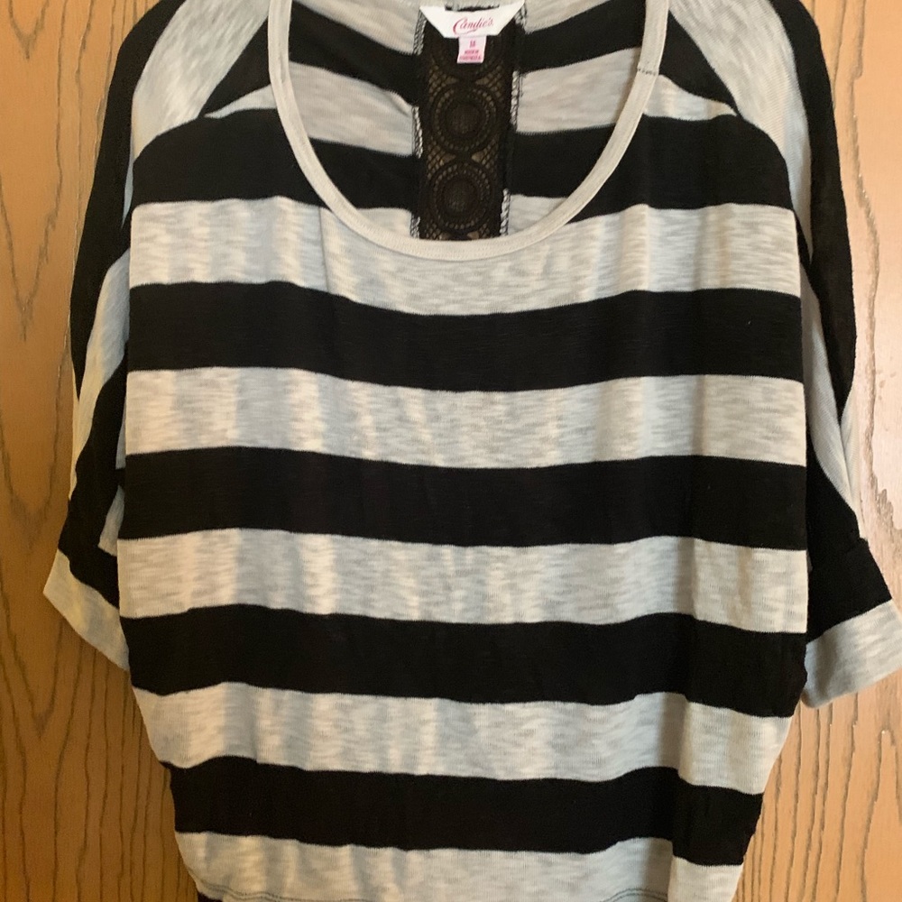 Candies crop top